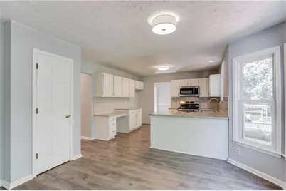909 Colony Creek Drive, Lawrenceville, GA 30043 - Photo 16