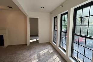 24216 Plantation Dr, Atlanta, GA 30324 - Photo 14