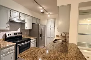 24216 Plantation Dr, Atlanta, GA 30324 - Photo 2