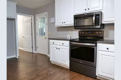 4277 Green Valley Drive, Gainesville, GA 30506 - Photo 8