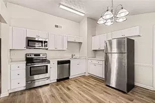 2062 W Morgan's Bluff Ct, Lithonia, GA 30058 - Photo 6