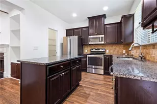 2121 Spicy Pine Ln, Lawrenceville, GA 30044 - Photo 10