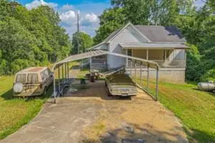 4542 E Hall Rd, Gainesville, GA 30507 - Photo 2