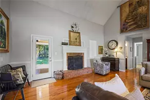 961 Mountain Brook Ln NW, Marietta, GA 30064 - Photo 8