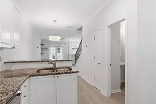 1057 Liberty Pkwy NW, Atlanta, GA 30318 - Photo 14