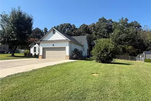 132 Ashley Terrace SE, Calhoun, GA 30701 - Photo 2