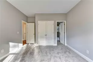 2563 Bogan Bridge Cir, Buford, GA 30519 - Photo 18