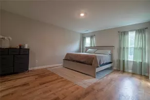 735 Walnut Creek Cir, Pendergrass, GA 30567 - Photo 10