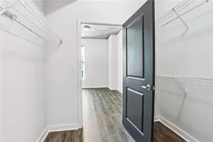 250 Pharr Rd NE, Atlanta, GA 30305 - Photo 18