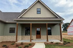 189 Oakland Dr, Calhoun, GA 30701 - Photo 2
