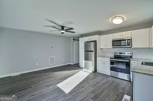 450 Camp Creek Cir, Cornelia, GA 30531 - Photo 4