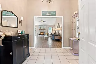 1611 Lake View Ct, Loganville, GA 30052 - Photo 8
