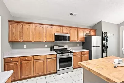 1611 Lake View Court, Loganville, GA 30052 - Photo 26