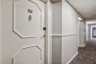 2479 Peachtree Rd NE, Atlanta, GA 30305 - Photo 2