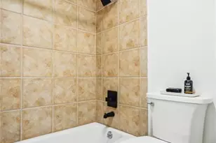 2479 Peachtree Rd NE, Atlanta, GA 30305 - Photo 16