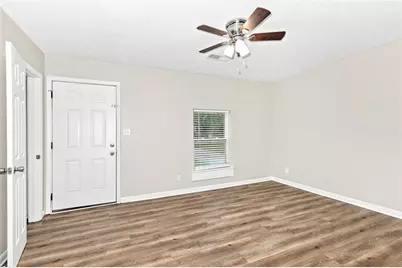 8788 E Bourne Drive, Jonesboro, GA 30238 - Photo 12