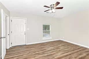 8788 E Bourne Dr, Jonesboro, GA 30238 - Photo 12
