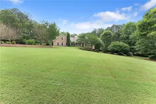 1178 Antrim Glen Dr, Hoschton, GA 30548 - Photo 2