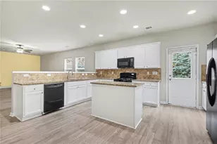 6858 Pierless Ave, Sugar Hill, GA 30518 - Photo 10