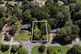 140 Cedar Trce, Roswell, GA 30075 - Photo 2