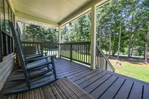 727 Tanners Bridge Cir, Bethlehem, GA 30620 - Photo 2