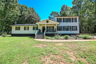 727 Tanners Bridge Cir, Bethlehem, GA 30620 - Photo 2