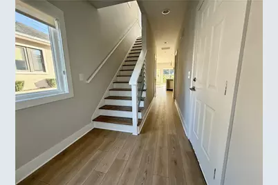 401 Bradford Street NW Unit #A, Gainesville, GA 30501 - Photo 2