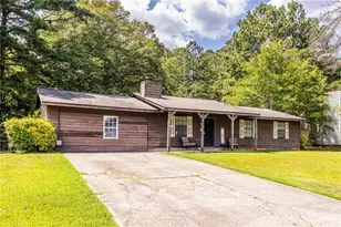 8397 Willows Terrace, Riverdale, GA 30274 - Photo 2