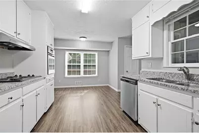 4270 Cove Way NE, Marietta, GA 30067 - Photo 14