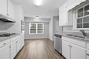 4270 Cove Way NE, Marietta, GA 30067 - Photo 14