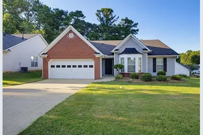 6048 Hillvale Ct, Lithonia, GA 30058 - Photo 1