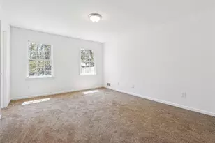 6364 Queen View Ln, Stone Mountain, GA 30087 - Photo 14
