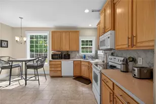 507 Rippling Ct, Temple, GA 30179 - Photo 8