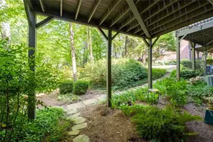2691 Rivers Edge Dr NE, Atlanta, GA 30324 - Photo 38