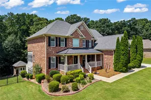 5548 Ridgemoor Dr, Braselton, GA 30517 - Photo 2