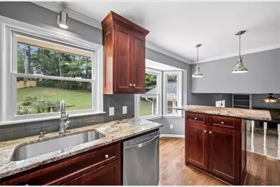 392 Heritage Lane, Alpharetta, GA 30009 - Photo 6