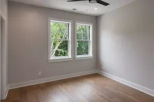 3521 Kingsboro Rd, Atlanta, GA 30326 - Photo 26