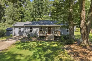 5314 Sugar Ridge Dr, Buford, GA 30518 - Photo 2