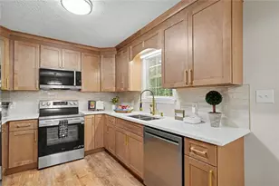 115 Lakeview Dr, Stockbridge, GA 30281 - Photo 10