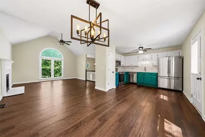13 Stonecreek Drive SW, Cartersville, GA 30120 - Photo 6