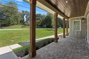 1053 Riverside Dr, Gainesville, GA 30501 - Photo 8