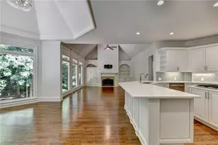 7040 Laurel Oak Dr, Suwanee, GA 30024 - Photo 8