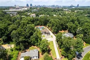 1090 Kingston Dr, Sandy Springs, GA 30342 - Photo 70
