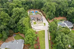 1090 Kingston Dr, Sandy Springs, GA 30342 - Photo 68
