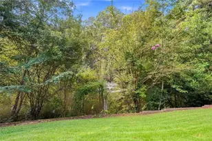 1301 Gettysburg Pl, Sandy Springs, GA 30350 - Photo 32