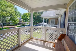 904 Peachtree Frst Ter, Peachtree Corners, GA 30092 - Photo 14