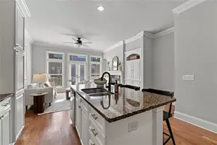 1736 Breyerton Dr NE, Atlanta, GA 30329 - Photo 10