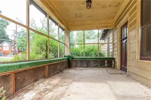 969 Byron Dr SW, Atlanta, GA 30310 - Photo 4