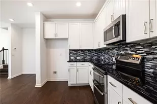 1624 Lenox Overlook Road NE, Atlanta, GA 30329 - Photo 14