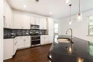 1624 Lenox Overlook Road NE, Atlanta, GA 30329 - Photo 12
